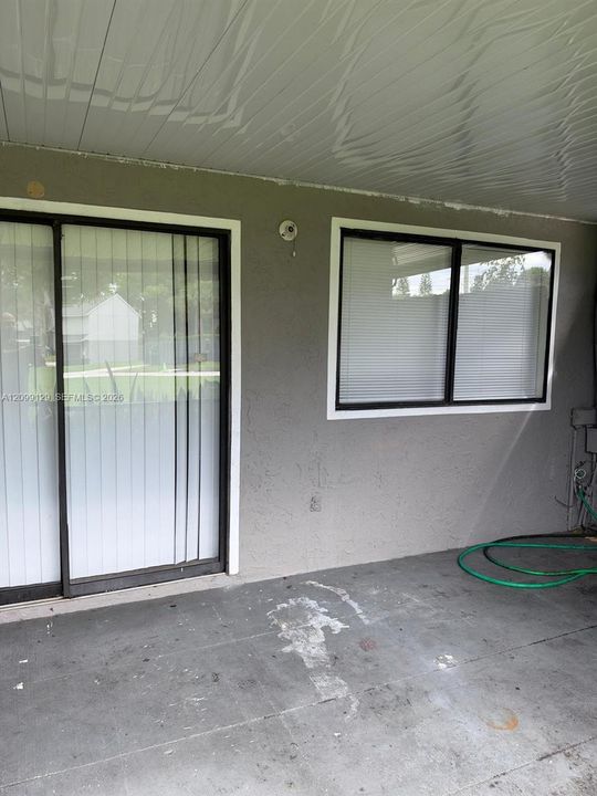 For Rent: $2,200 (2 beds, 2 baths, 1226 Square Feet)