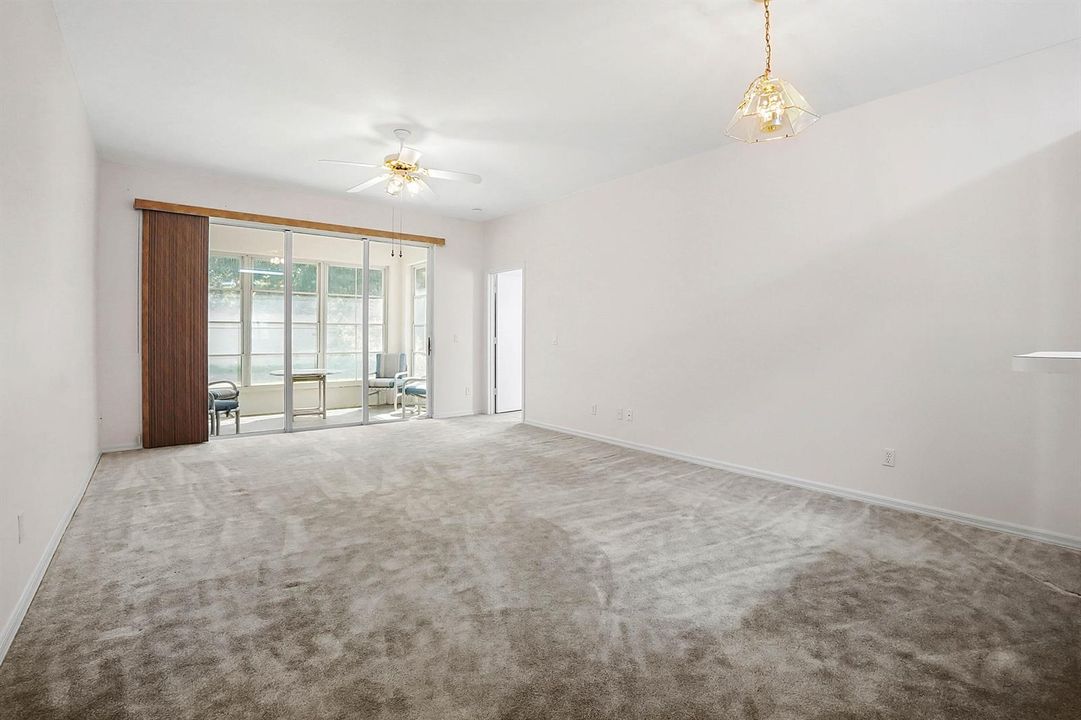 09 Living room 01