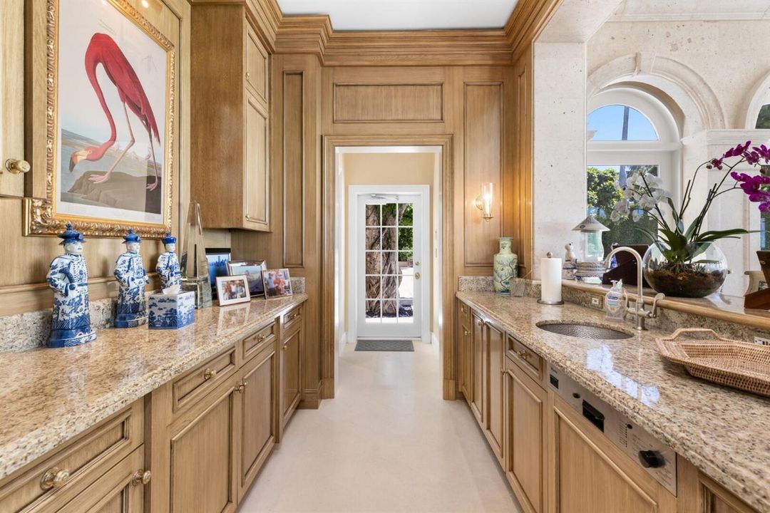 Wet Bar