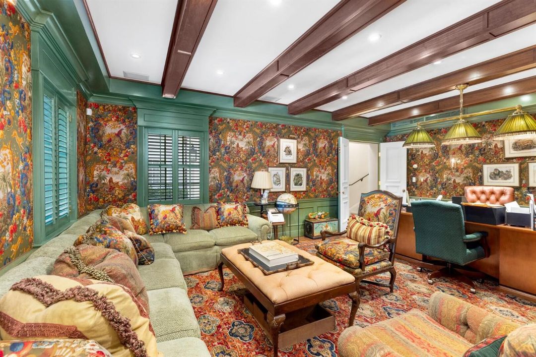 Lounge/Recreation Room