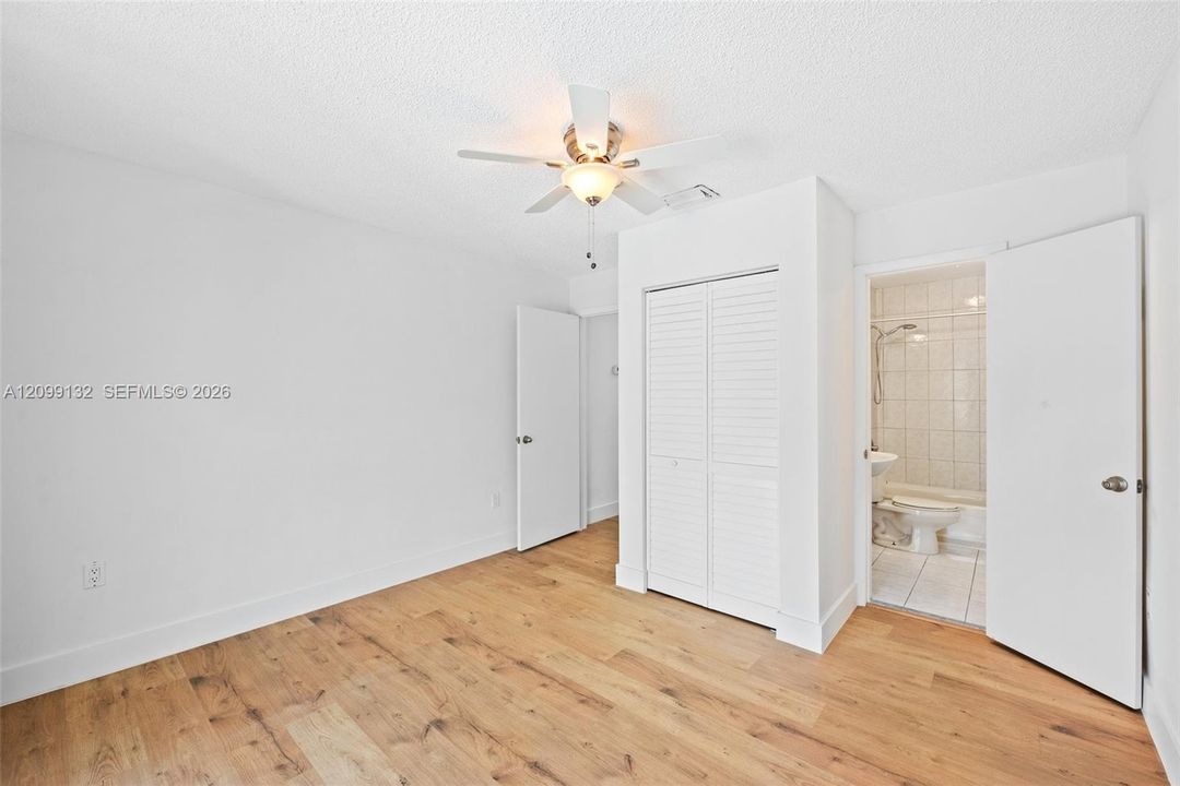 В аренду: $6,000 (3 спален, 2 ванн, 1650 Квадратных фут)
