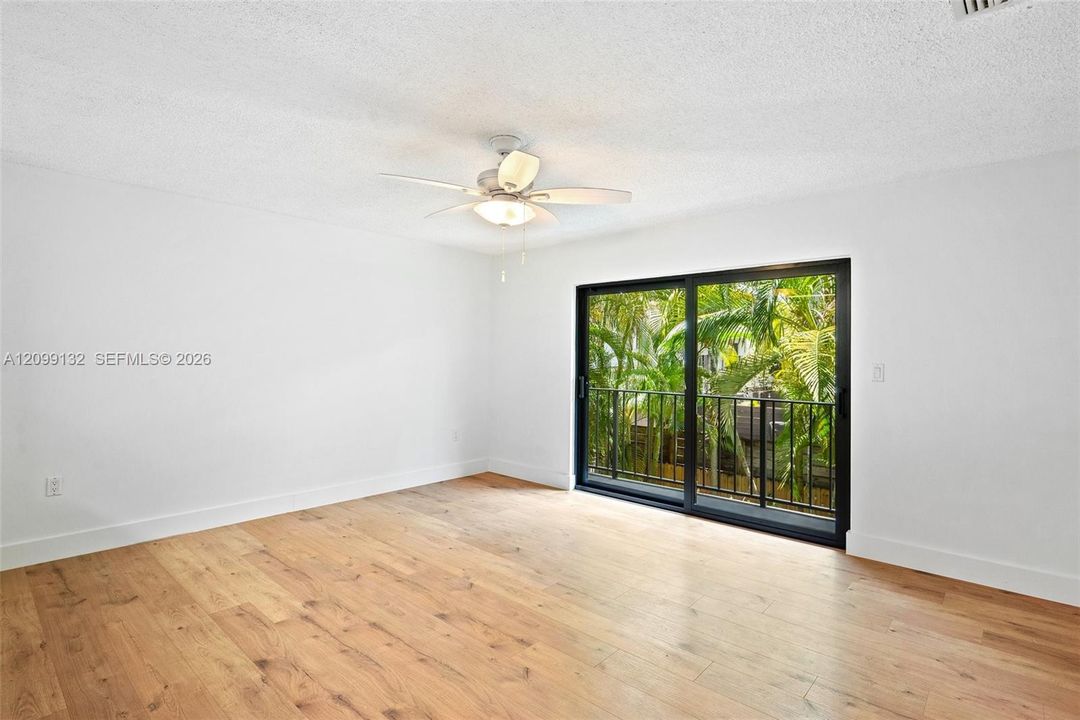 В аренду: $6,000 (3 спален, 2 ванн, 1650 Квадратных фут)