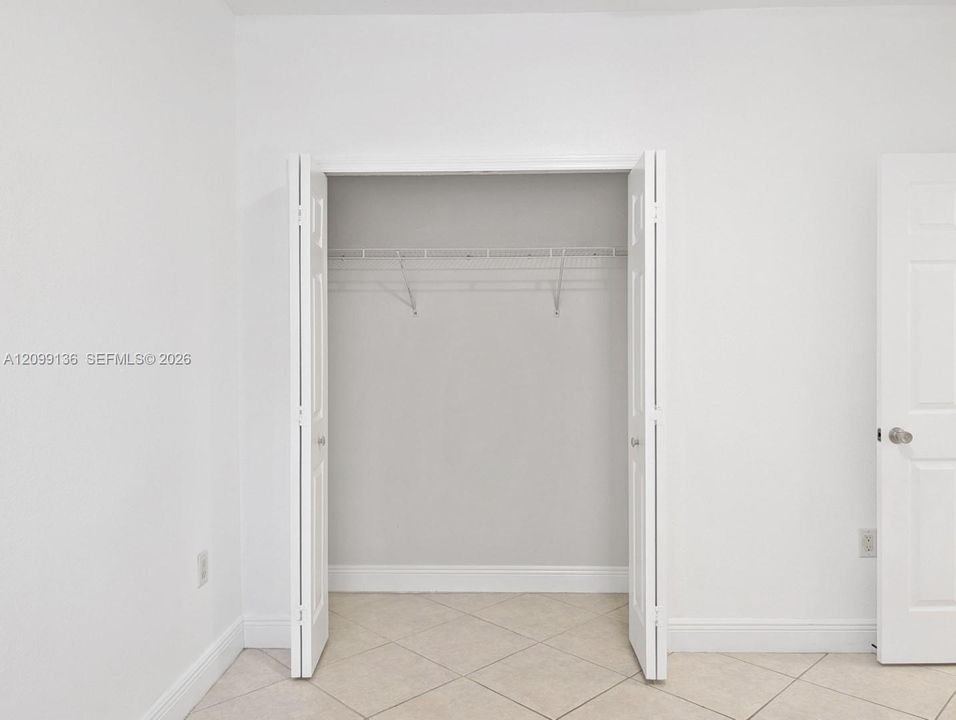 En Renta: $3,300 (3 camas, 2 baños, 1996 Pies cuadrados)