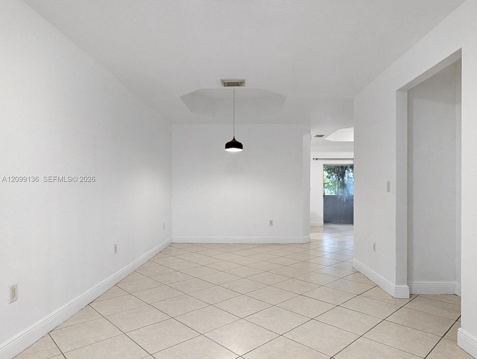 En Renta: $3,300 (3 camas, 2 baños, 1996 Pies cuadrados)