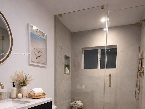 В аренду: $2,980 (3 спален, 3 ванн, 2000 Квадратных фут)