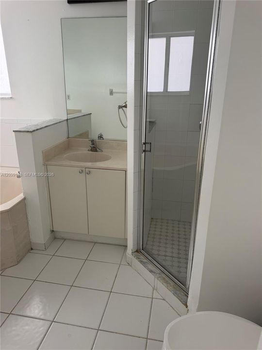 En Renta: $2,375 (3 camas, 2 baños, 1670 Pies cuadrados)