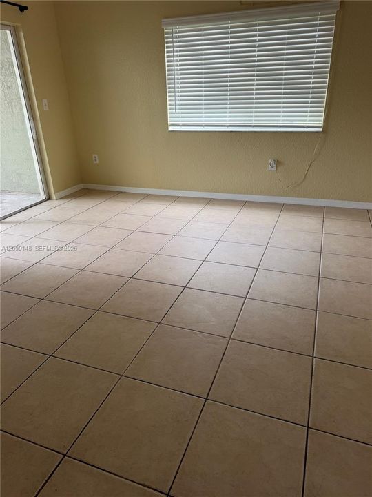 En Renta: $2,375 (3 camas, 2 baños, 1670 Pies cuadrados)