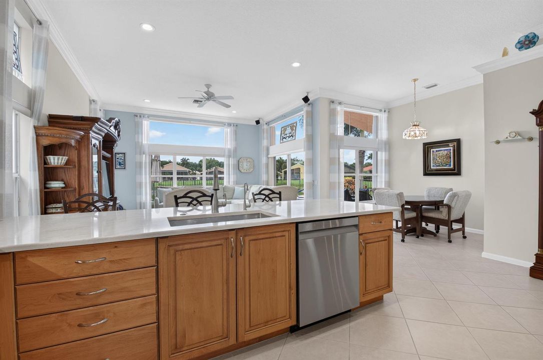 Phenomenal open plan with Pool
