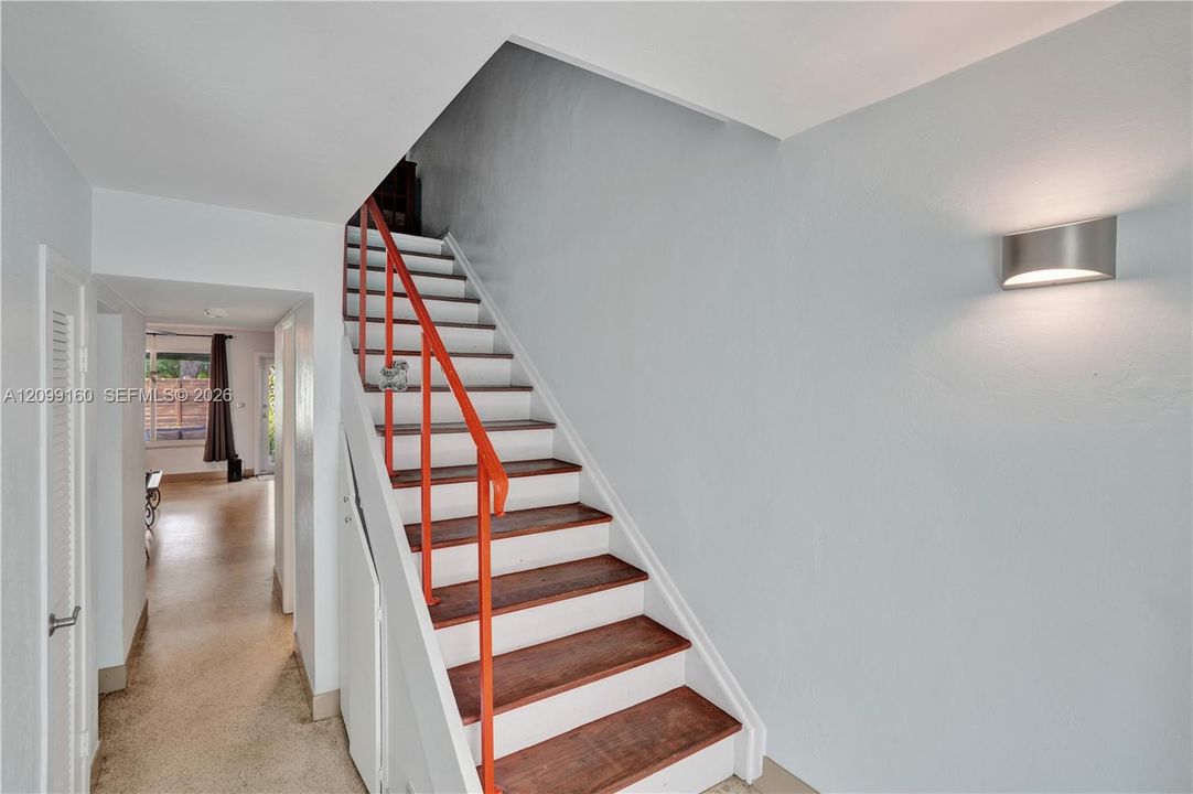 For Sale: $419,000 (2 beds, 2 baths, 1312 Square Feet)