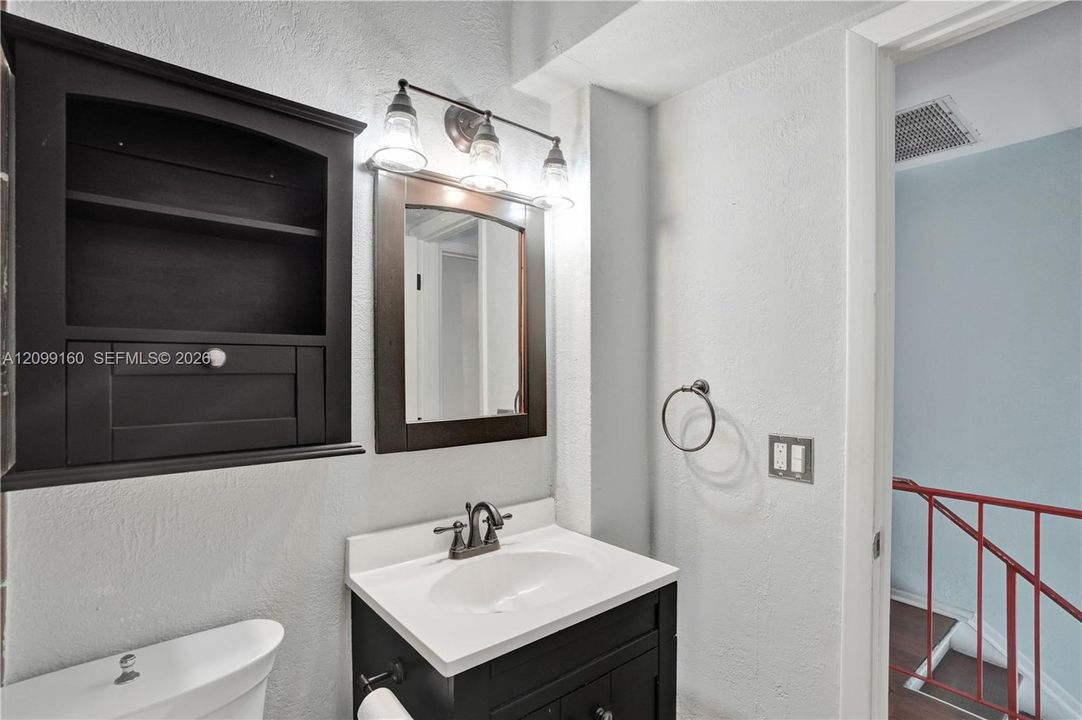 For Sale: $419,000 (2 beds, 2 baths, 1312 Square Feet)