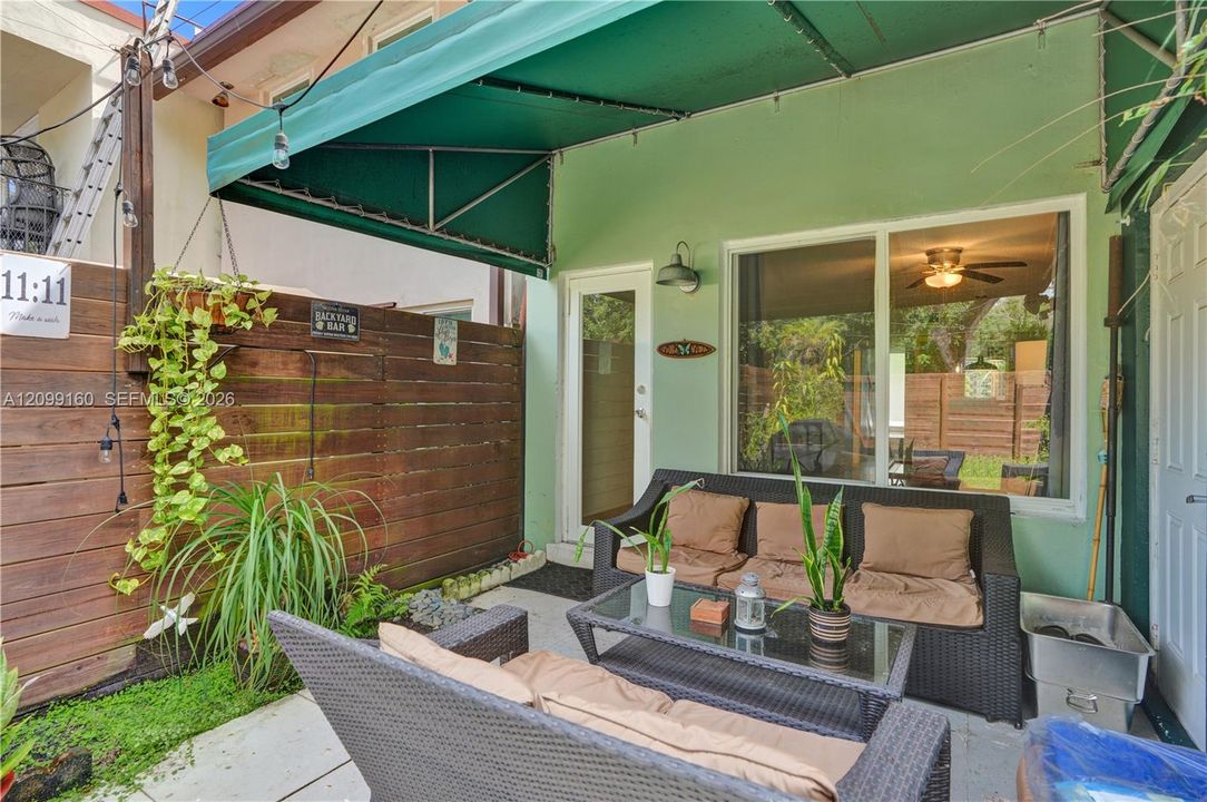 For Sale: $419,000 (2 beds, 2 baths, 1312 Square Feet)