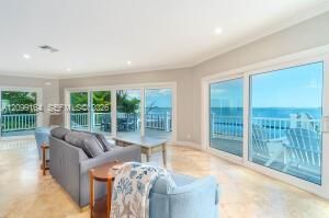 For Sale: $2,450,000 (3 beds, 4 baths, 2087 Square Feet)