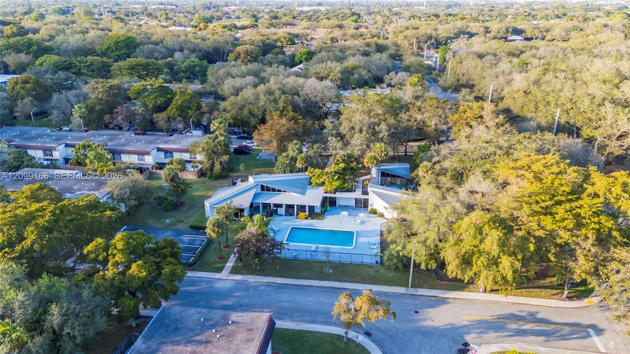 For Sale: $349,999 (3 beds, 2 baths, 1330 Square Feet)
