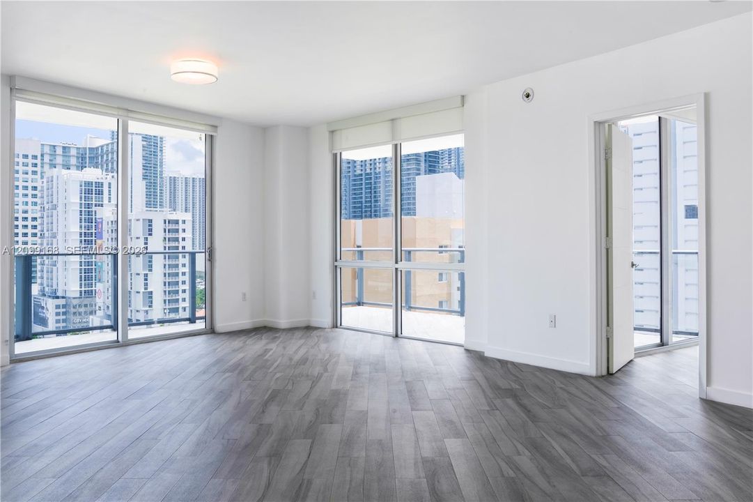 For Rent: $4,000 (2 beds, 2 baths, 1024 Square Feet)
