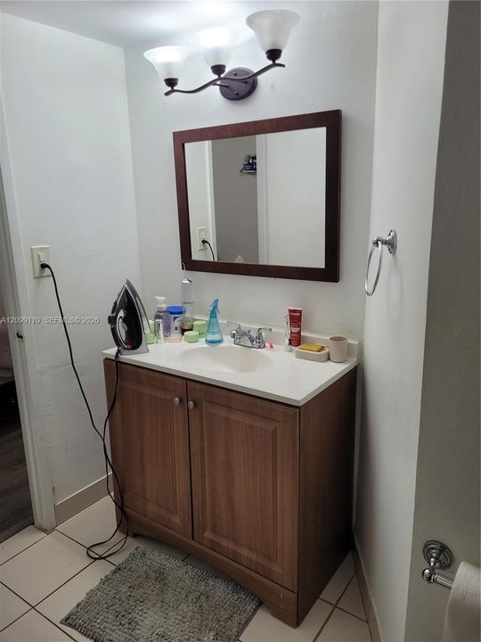 En Venta: $205,000 (2 camas, 2 baños, 1062 Pies cuadrados)