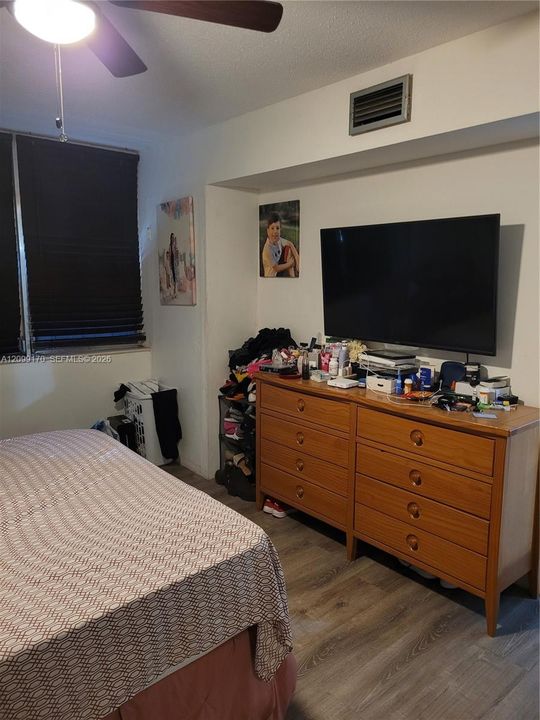En Venta: $205,000 (2 camas, 2 baños, 1062 Pies cuadrados)