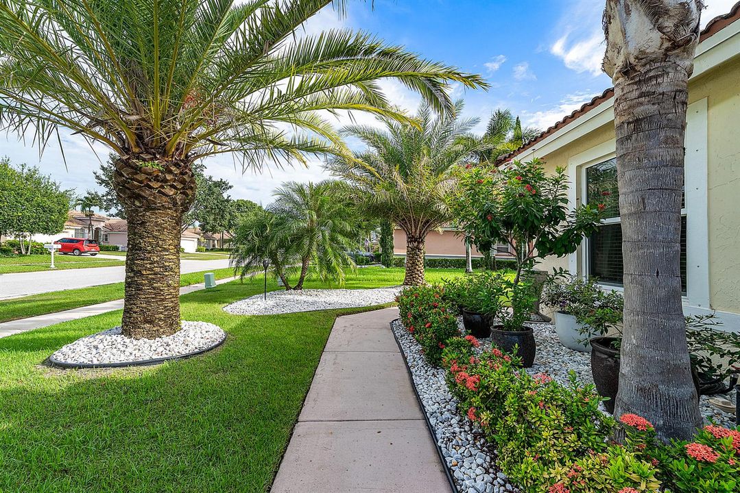 004-6734LakeNonaPlace-Greenacres-FL-3346