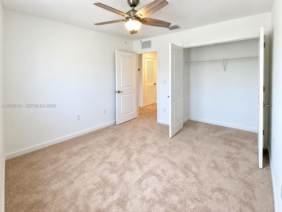 For Sale: $459,000 (3 beds, 2 baths, 1524 Square Feet)