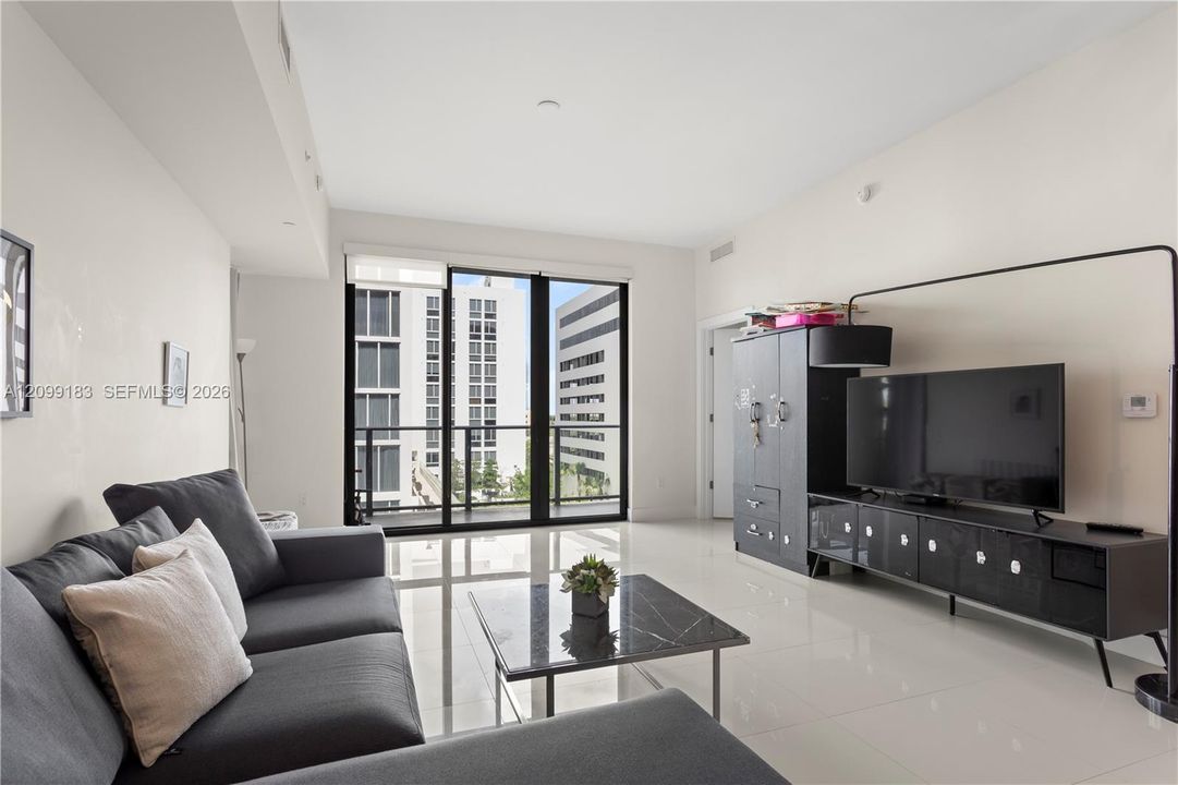 En Renta: $3,950 (1 camas, 2 baños, 920 Pies cuadrados)