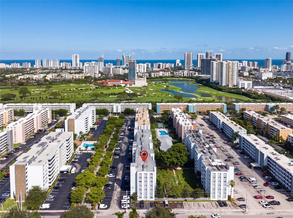 На продажу: $175,000 (1 спален, 1 ванн, 847 Квадратных фут)