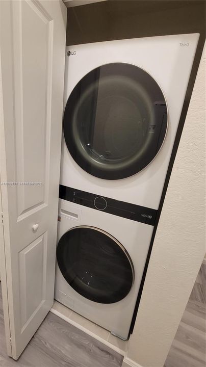 В аренду: $3,350 (3 спален, 3 ванн, 1332 Квадратных фут)
