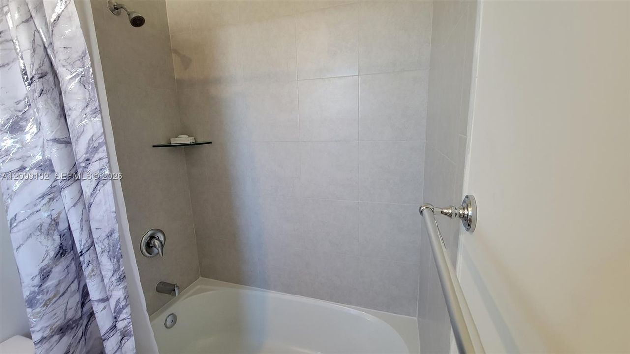 В аренду: $3,350 (3 спален, 3 ванн, 1332 Квадратных фут)