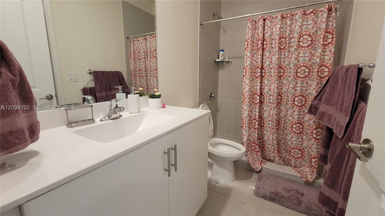 В аренду: $3,350 (3 спален, 3 ванн, 1332 Квадратных фут)