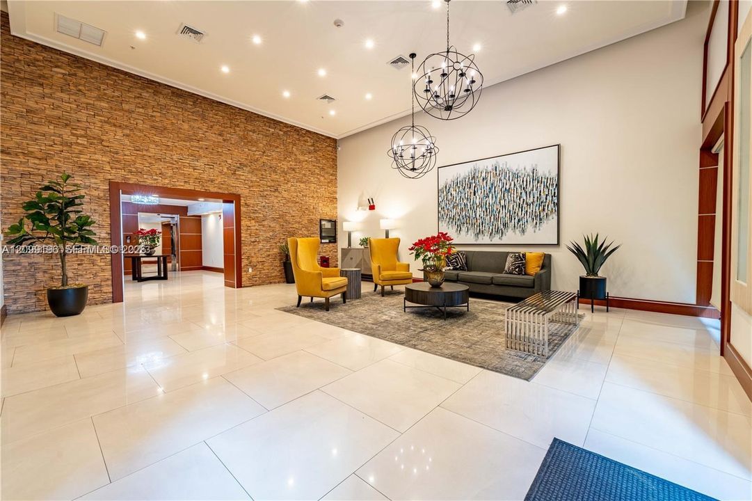 For Rent: $3,250 (2 beds, 2 baths, 982 Square Feet)