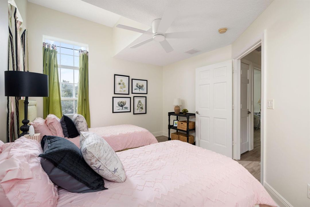 25-web-or-mls-1638 Baseline Dr-25