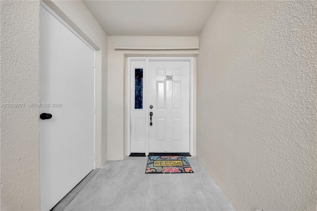 En Venta: $180,000 (2 camas, 2 baños, 1070 Pies cuadrados)
