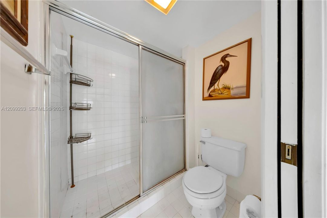 En Venta: $180,000 (2 camas, 2 baños, 1070 Pies cuadrados)