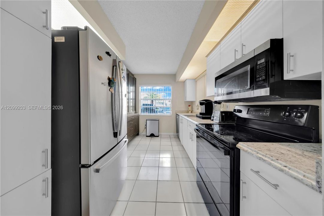 En Venta: $180,000 (2 camas, 2 baños, 1070 Pies cuadrados)