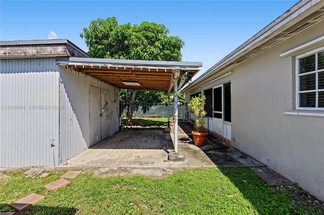 For Sale: $629,900 (3 beds, 2 baths, 1880 Square Feet)