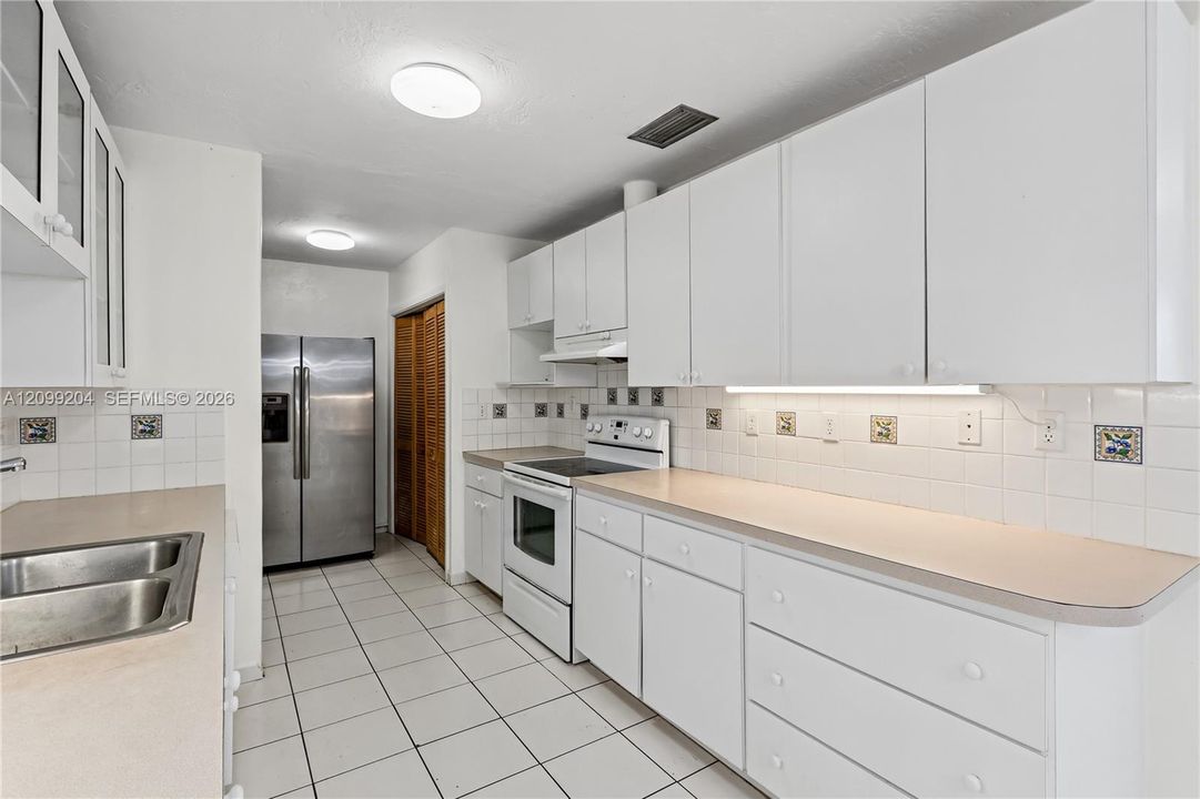 For Sale: $629,900 (3 beds, 2 baths, 1880 Square Feet)