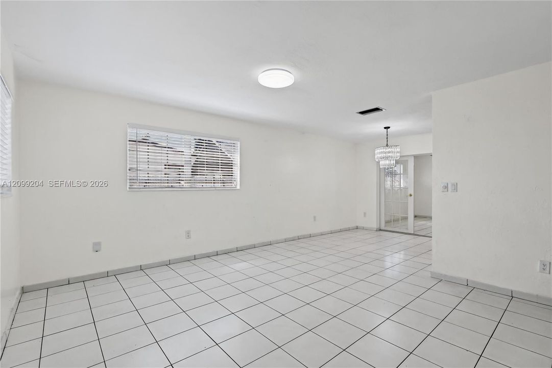 For Sale: $629,900 (3 beds, 2 baths, 1880 Square Feet)