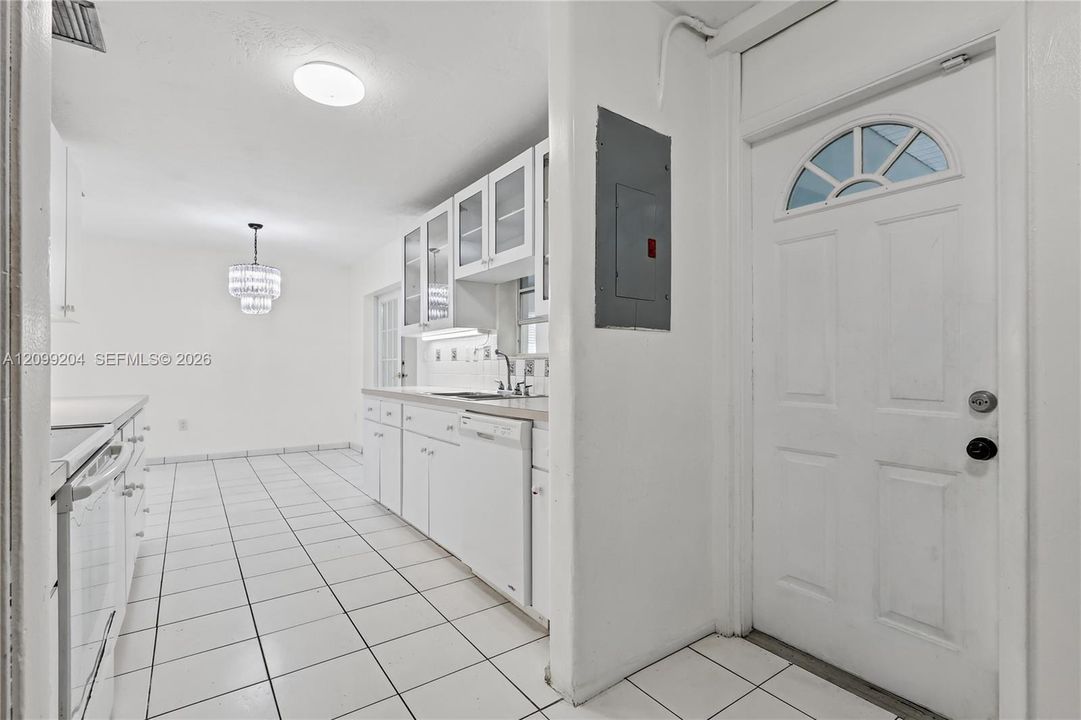 For Sale: $629,900 (3 beds, 2 baths, 1880 Square Feet)