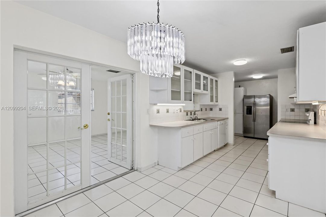 For Sale: $629,900 (3 beds, 2 baths, 1880 Square Feet)
