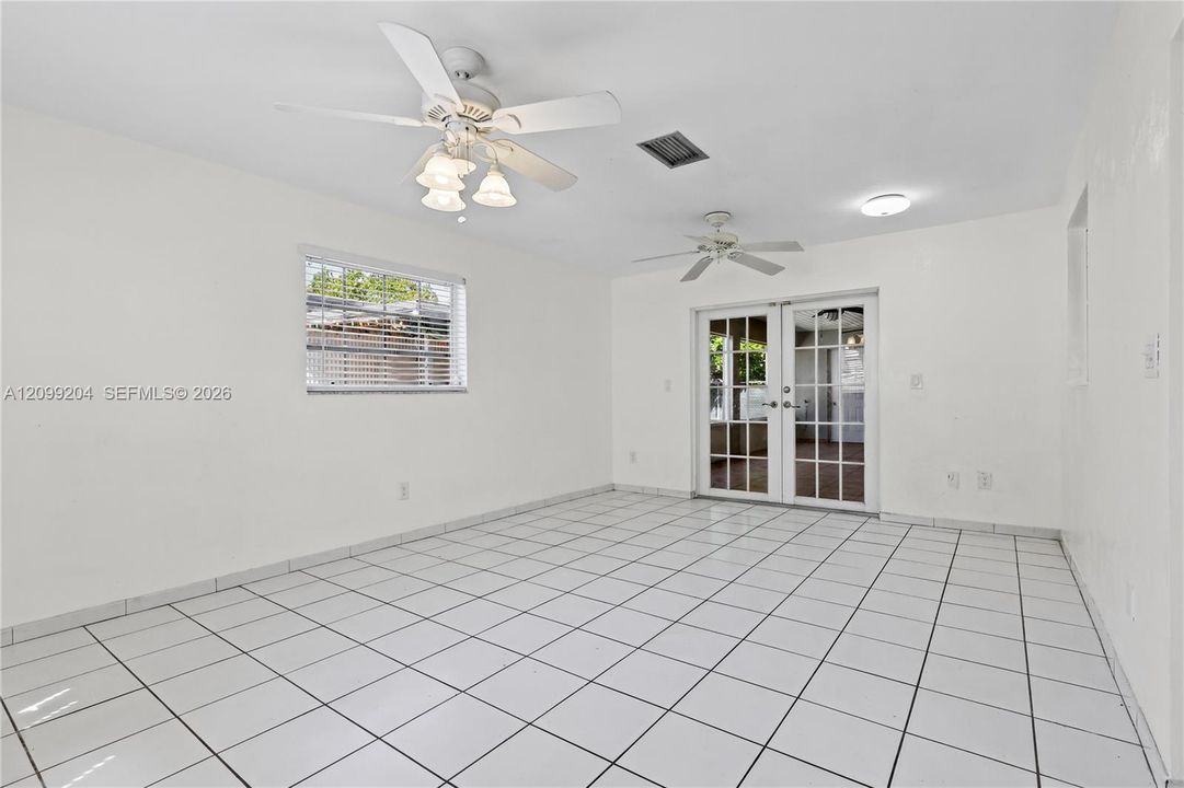 For Sale: $629,900 (3 beds, 2 baths, 1880 Square Feet)