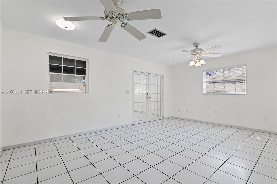 For Sale: $629,900 (3 beds, 2 baths, 1880 Square Feet)