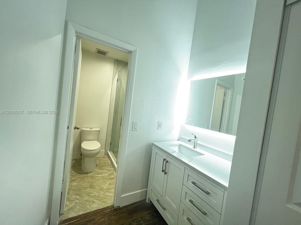 En Renta: $2,450 (2 camas, 2 baños, 880 Pies cuadrados)