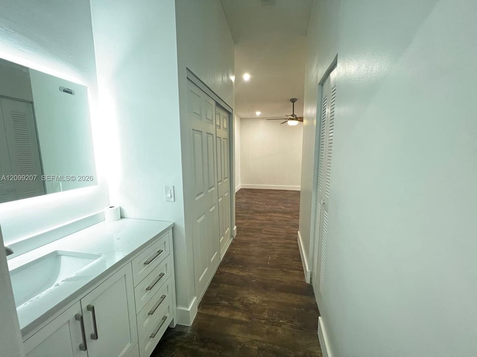 En Renta: $2,450 (2 camas, 2 baños, 880 Pies cuadrados)