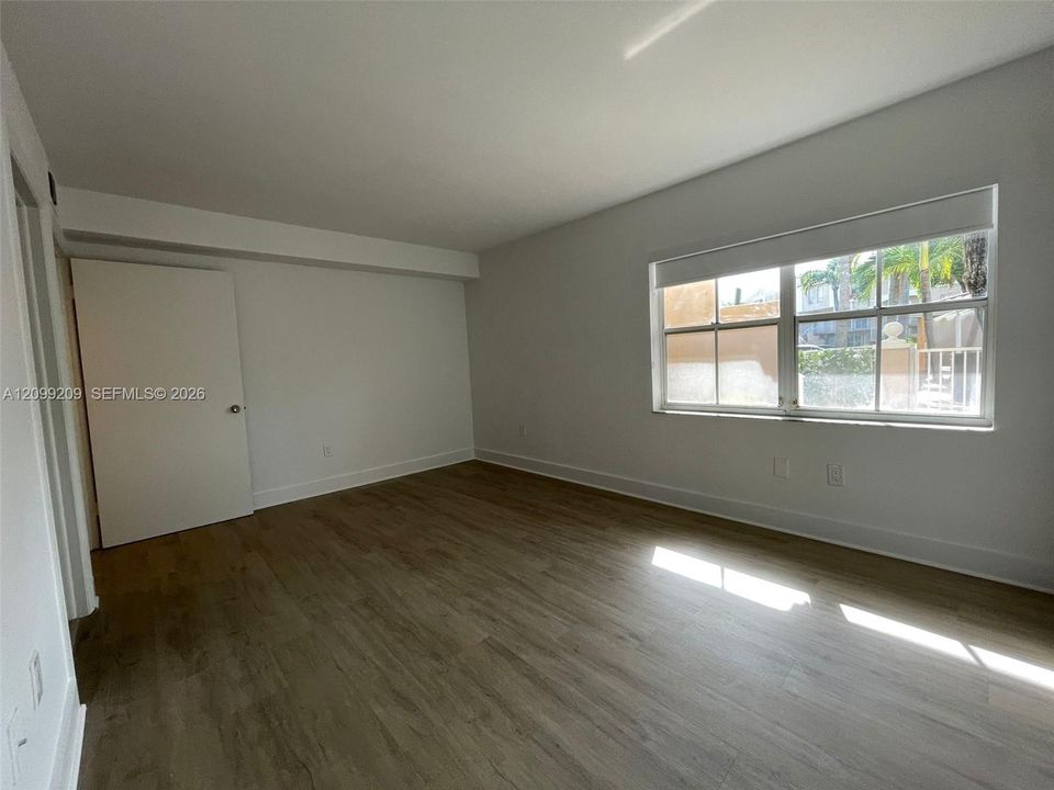 For Rent: $1,990 (1 beds, 1 baths, 608 Square Feet)