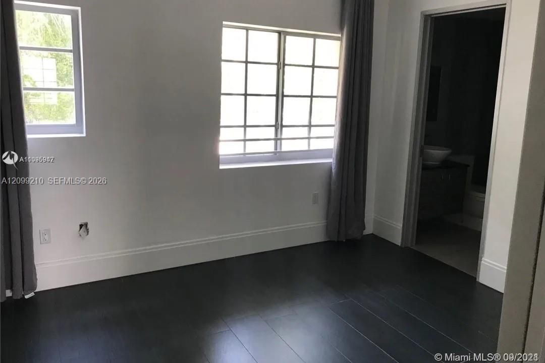 В аренду: $3,600 (2 спален, 2 ванн, 1450 Квадратных фут)