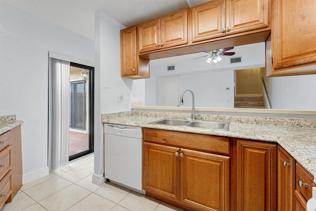 017-3754VictoriaDrive-WestPalmBeach-FL-3