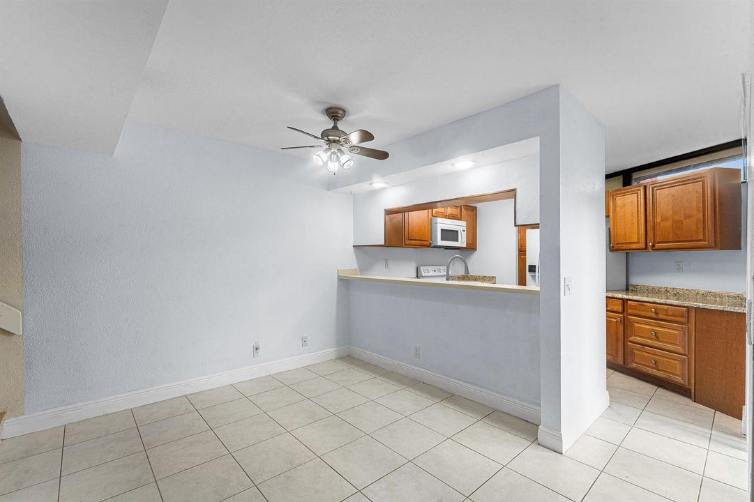 013-3754VictoriaDrive-WestPalmBeach-FL-3