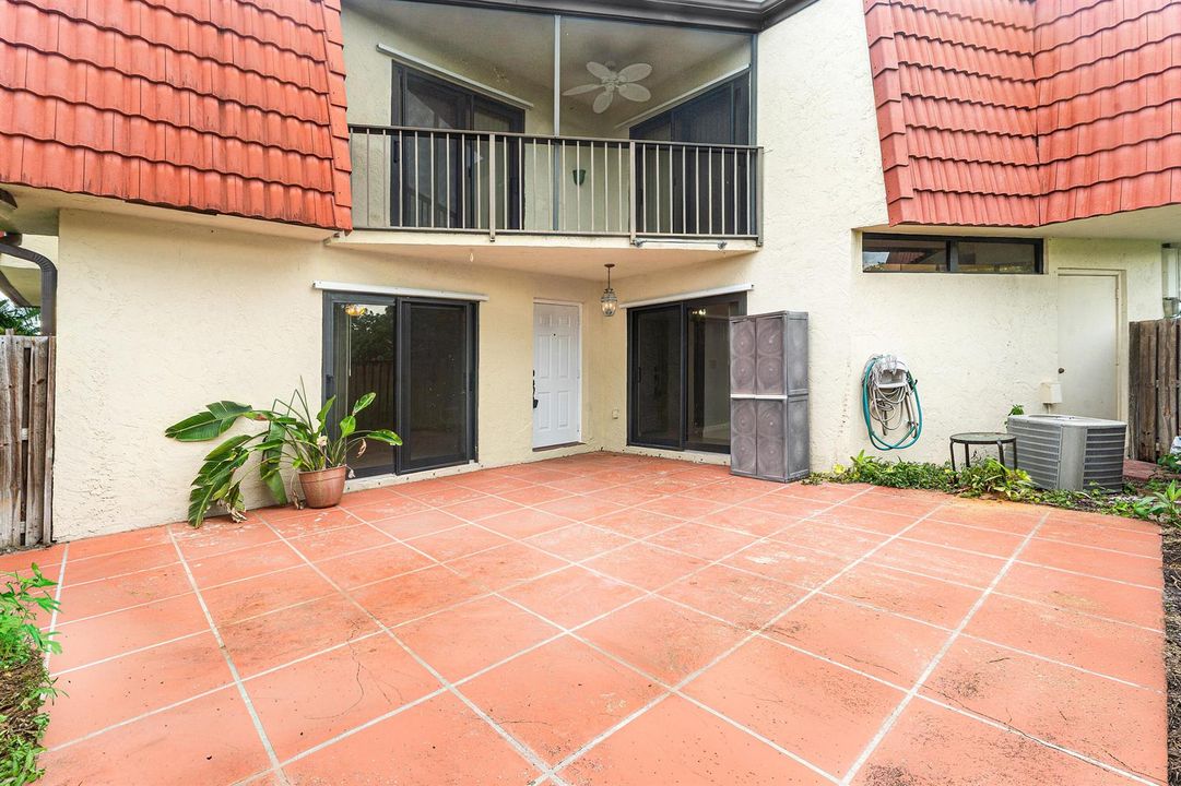 004-3754VictoriaDrive-WestPalmBeach-FL-3