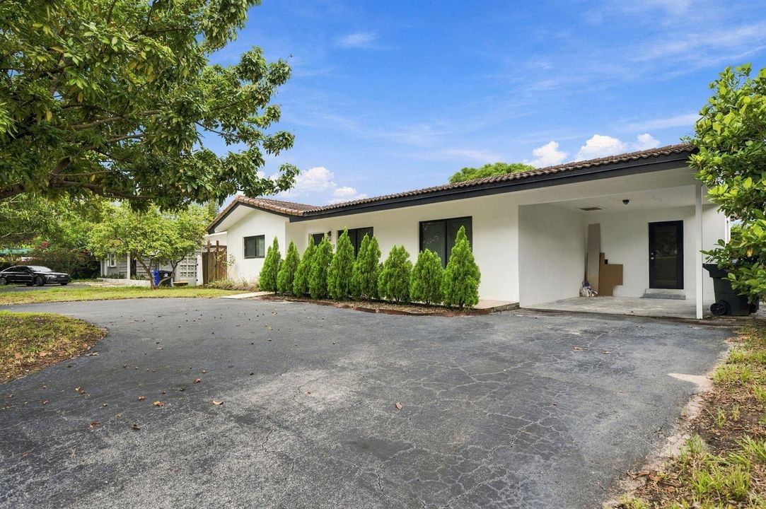 2-web-or-mls-4741-ne-19th-ave