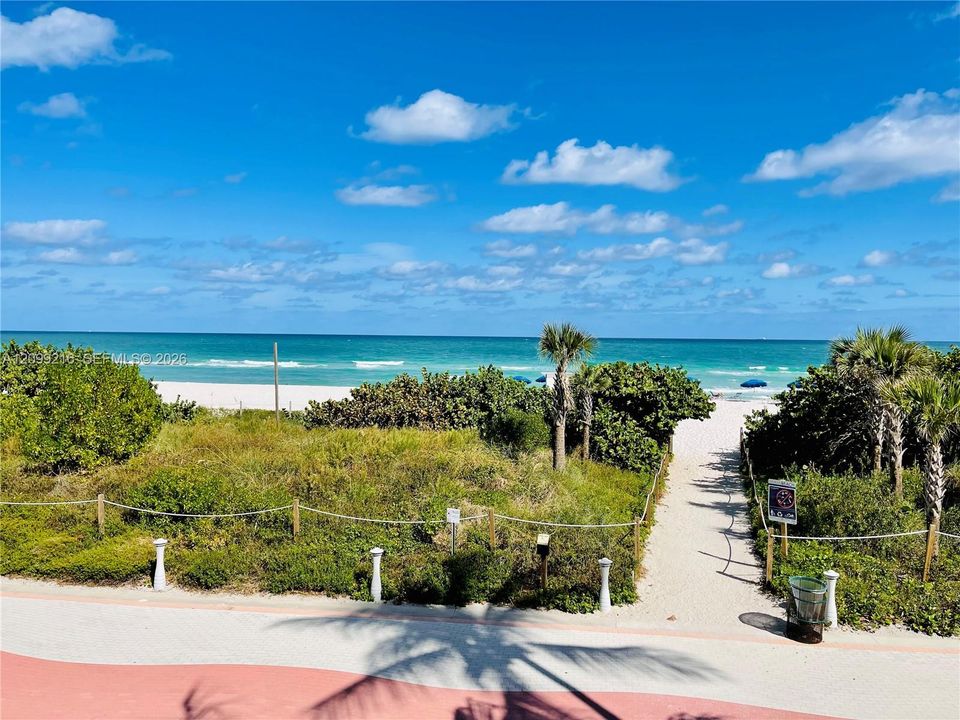 For Sale: $495,000 (2 beds, 2 baths, 1048 Square Feet)
