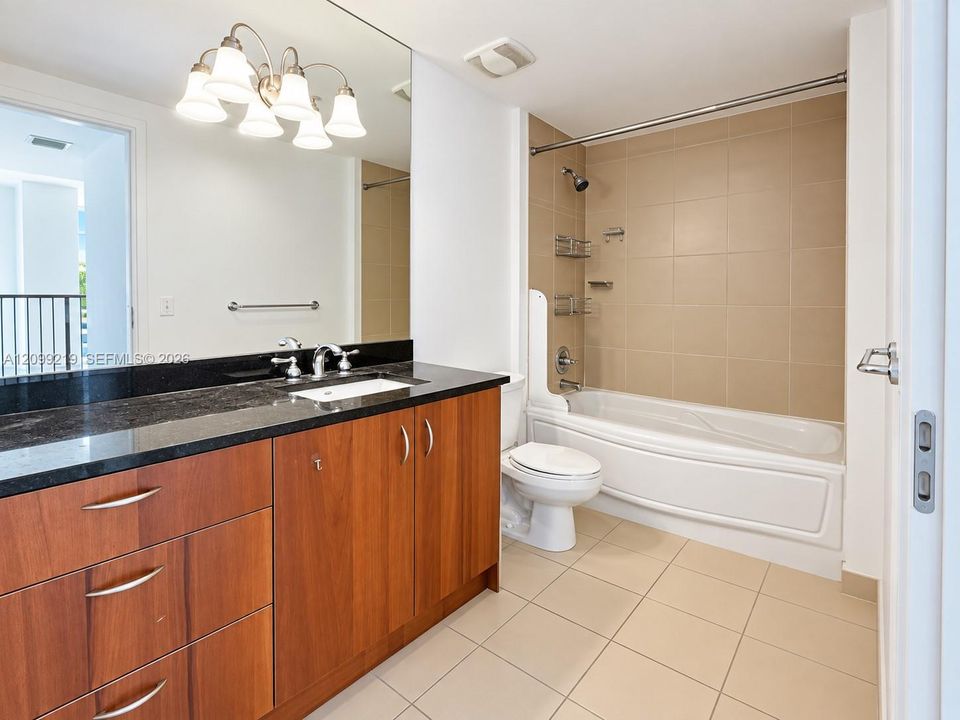 For Rent: $3,100 (1 beds, 1 baths, 766 Square Feet)