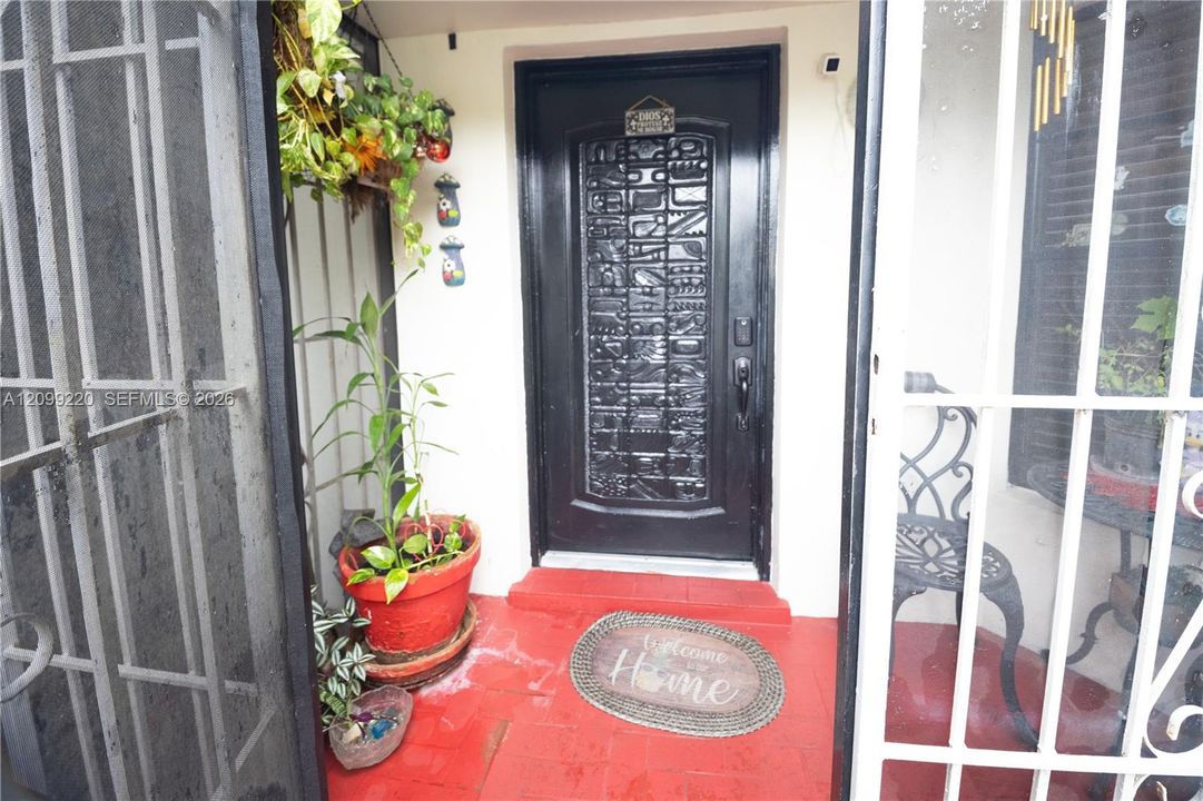 For Sale: $370,000 (3 beds, 1 baths, 0 Square Feet)